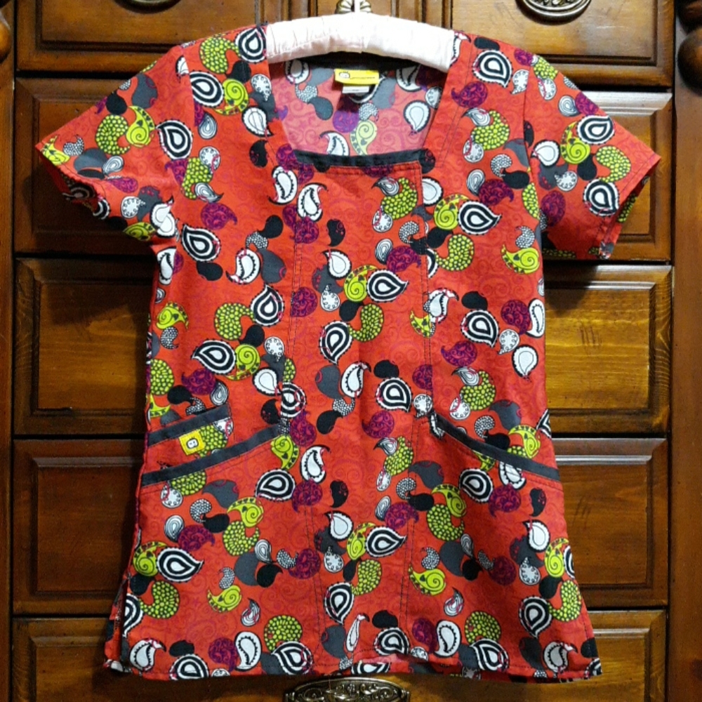 Wonderwink Scrub Top Womens Paisley Red Scrub Top